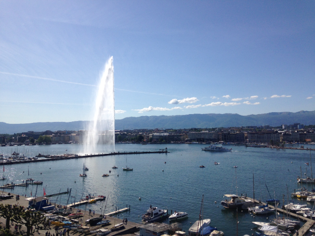 Jet d'Eau la grande fontaine de Genève - Genève | Secret World Trip Planner