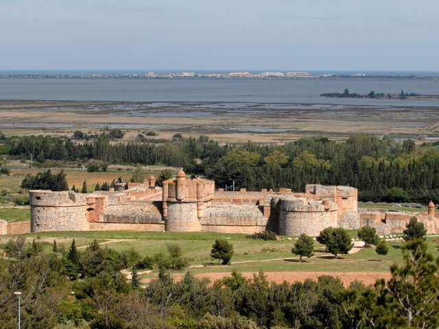 Burg von Salses - Salses-le-Château | Secret World Trip Planner