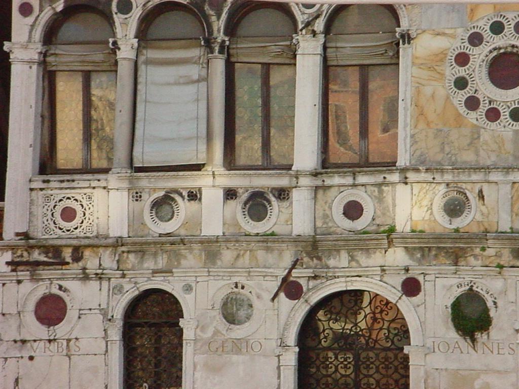 Ca Dario the Cursed Palace - Venezia | Secret World Trip Planner