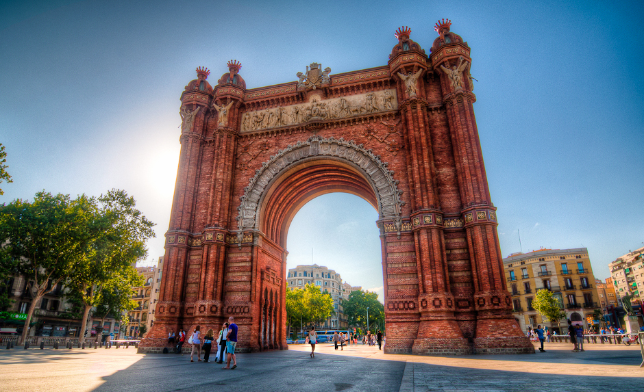 Barcelona| Arc de Triumf de l'arquitecte Josep Vilaseca.  - Barcelona | Secret World Trip Planner