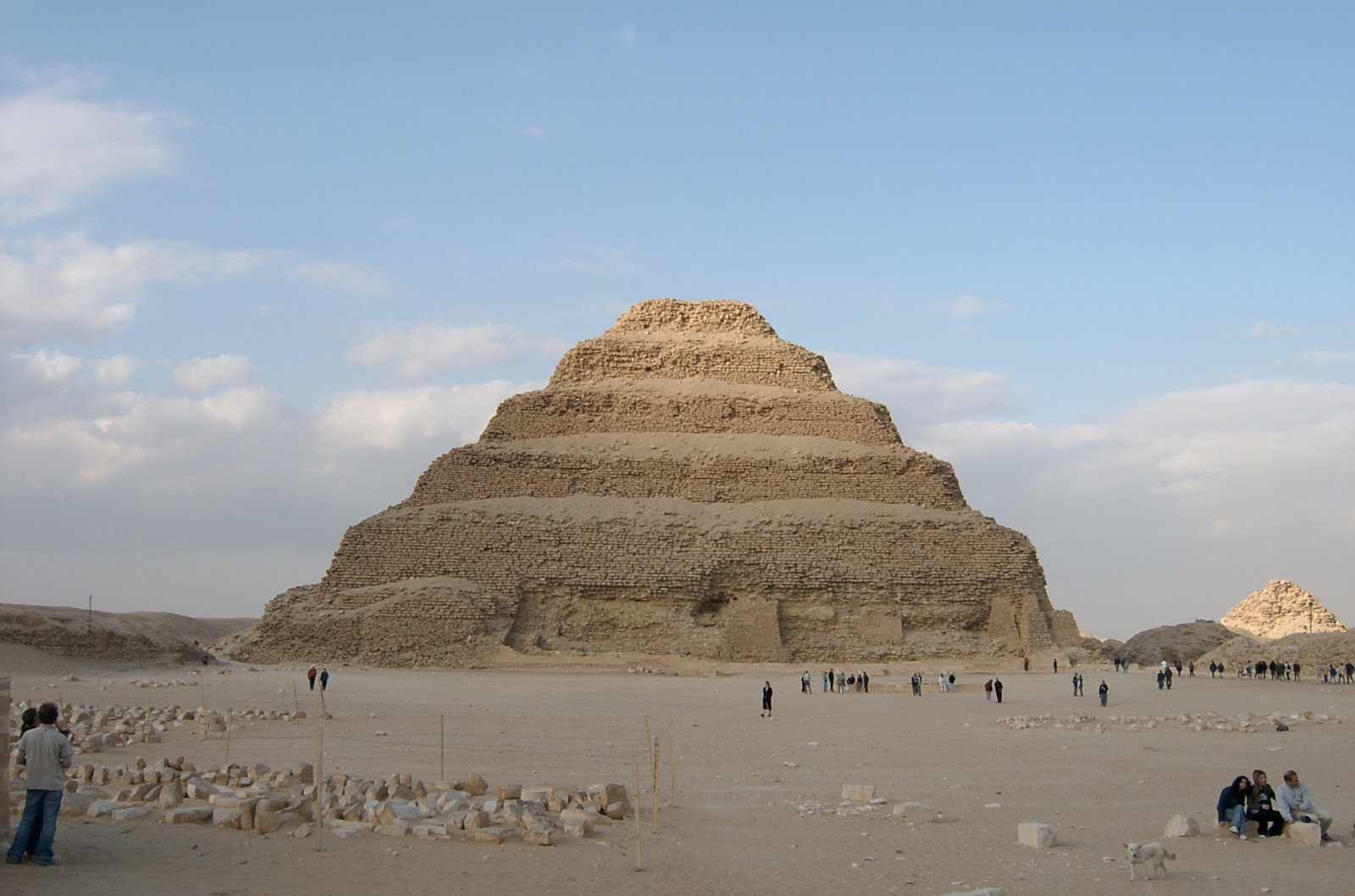 Pyramide de Djoser : la toute première pyramide construite en Egypte - Al Badrashin | Secret World Trip Planner