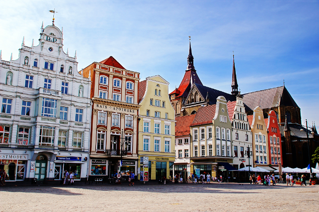 Piazza del Mercato Nuovo - Rostock | Secret World Trip Planner