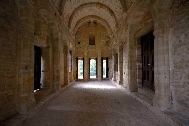Chiesa di Santa María del Naranco - Oviedo | Secret World Trip Planner
