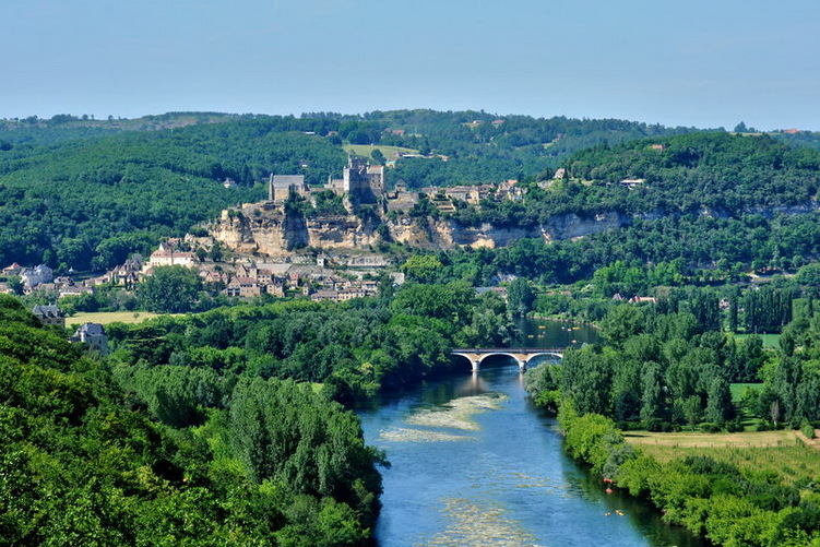 Domme est l'un des plus beaux villages de France — Domme