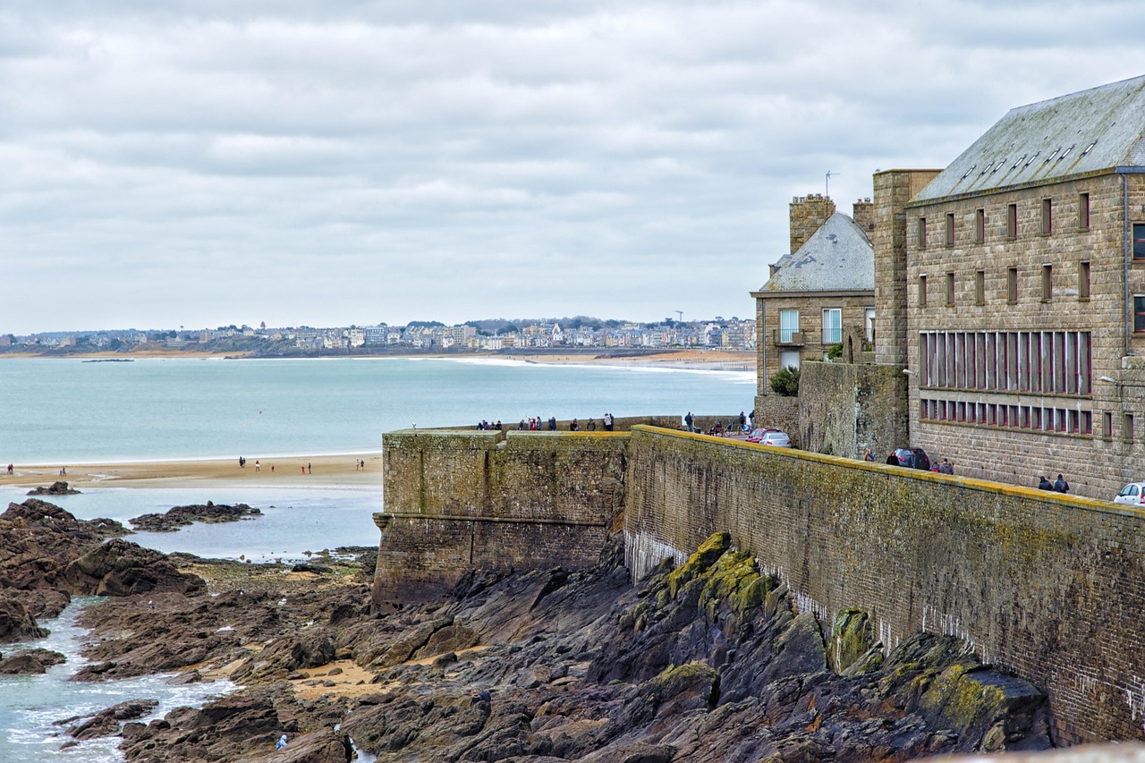 Saint-Malo, une ville portuaire fortifiée sur la Manche - Saint-Malo | Secret World Trip Planner
