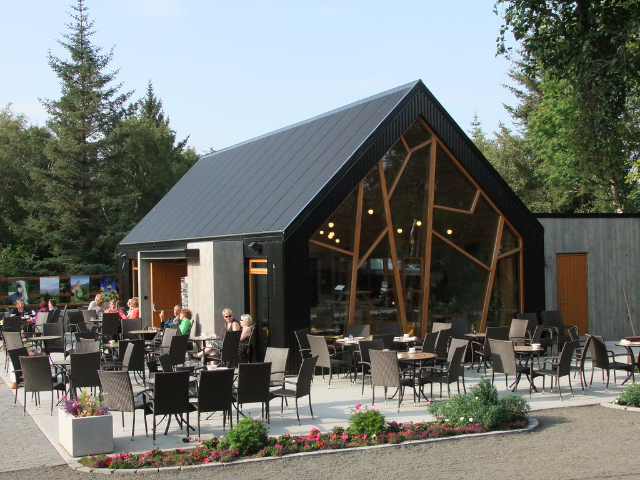 Jardin botanique de Lystigarðurinn - Akureyri | Secret World Trip Planner