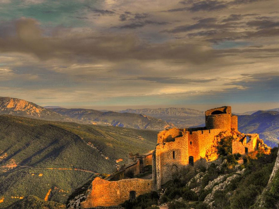 Burg von Roquefixad - Roquefixade | Secret World Trip Planner