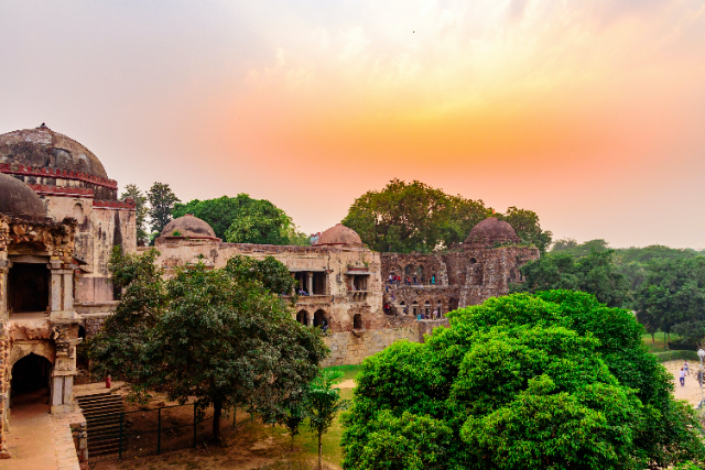 Village de Hauz Khas - New Delhi | Secret World Trip Planner