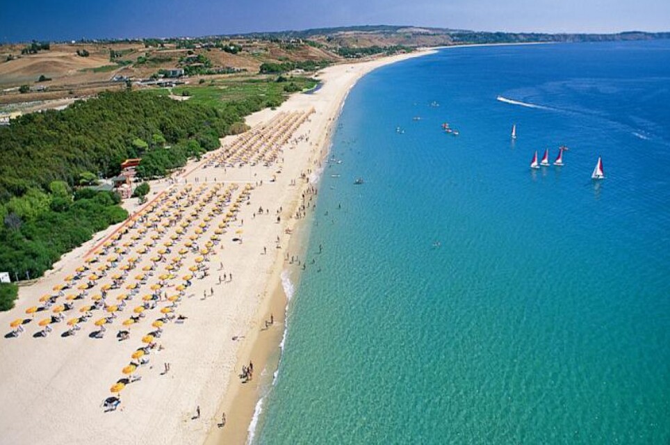 Ogrodzenie Coutro w Kalabrii i jego Plaża - Steccato di Cutro | Secret World Trip Planner