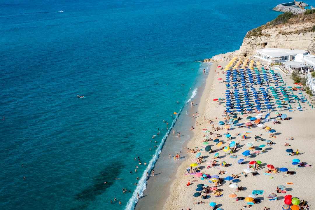 Ogrodzenie Coutro w Kalabrii i jego Plaża - Steccato di Cutro | Secret World Trip Planner