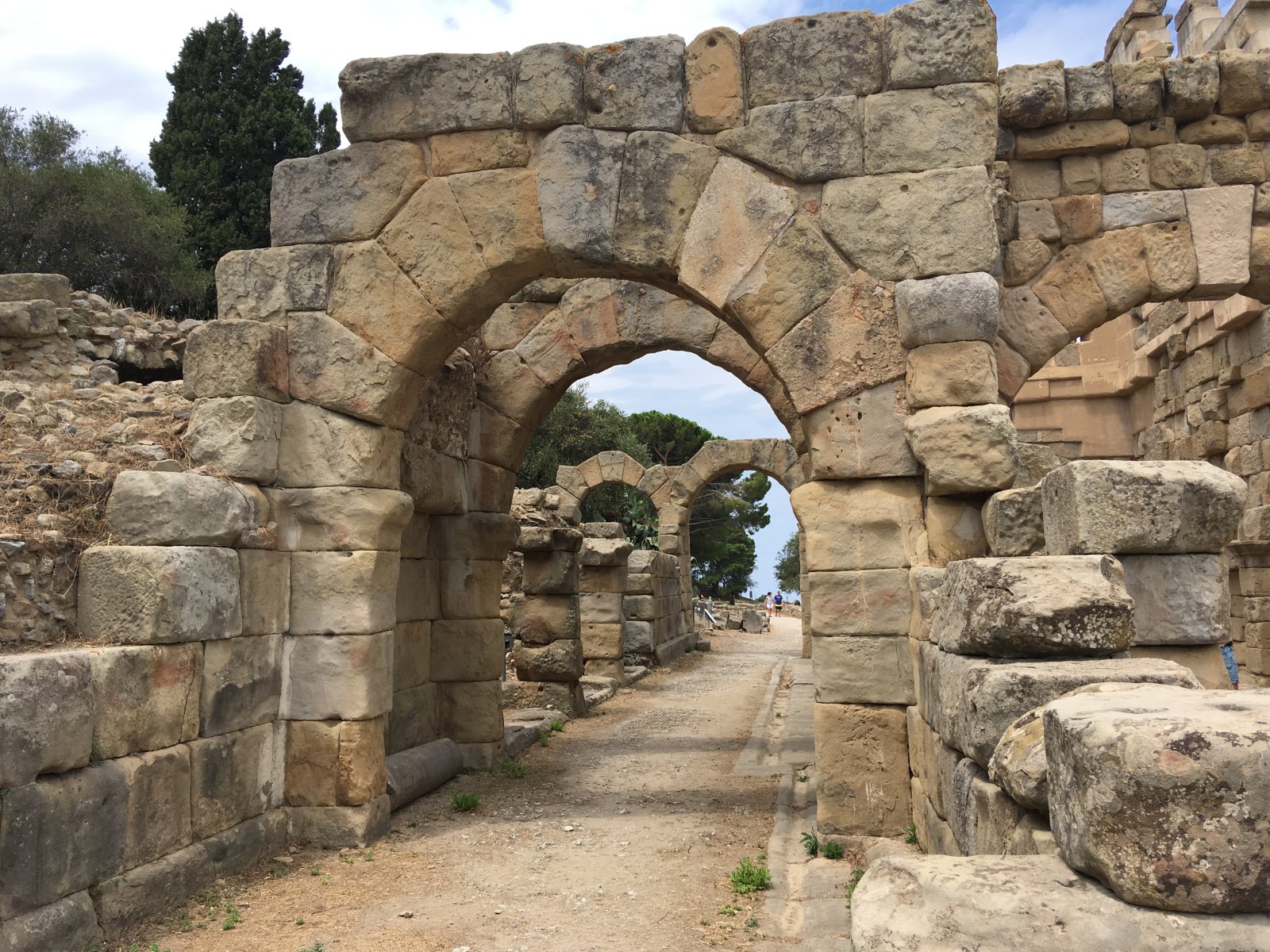 Théâtre gréco-romain de Tindari - Sicile - Tindari | Secret World Trip Planner