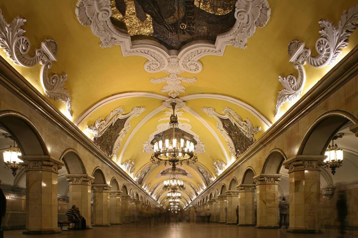 Moscow: Komsomolskaya station — Moskva