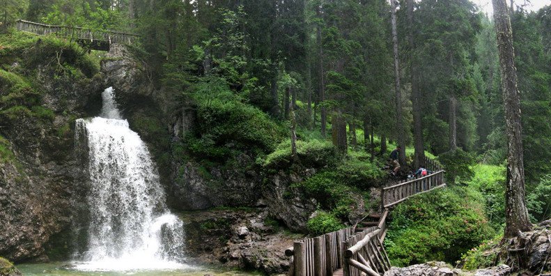 ویلیسینیلا فالس - Madonna di Campiglio | Secret World Trip Planner