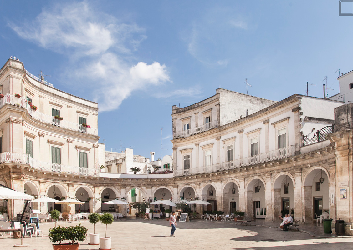 Martina Franca: Piazza মারিয়া Immacolata বলা Portici - Martina Franca | Secret World Trip Planner