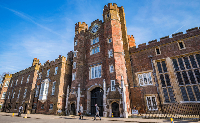 सेंट जेम्स पॅलेस - Londra | Secret World Trip Planner