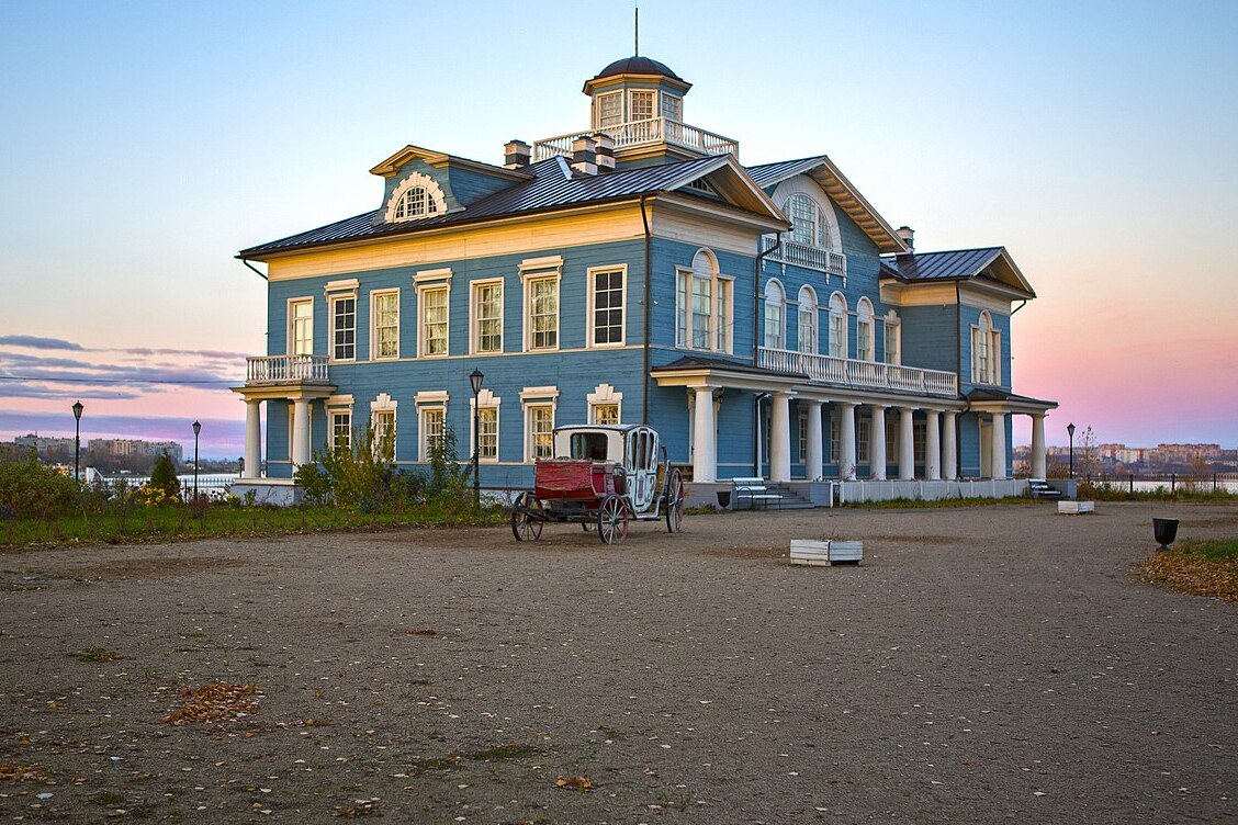 The Galsky Estate is a picturesque noble estate built in the provincial classici — Čerepovec