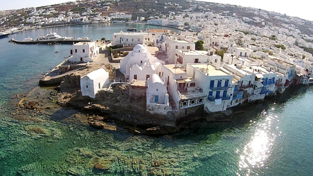 Kirche der Panagia Paraportiani - Mikonos | Secret World Trip Planner