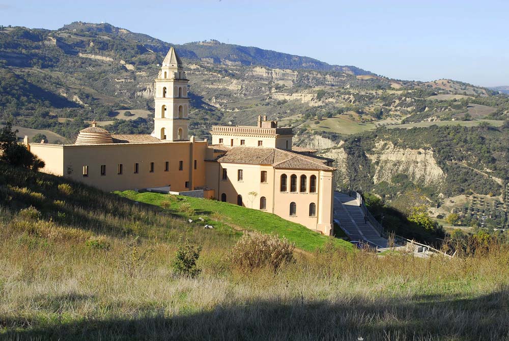 स्यान्टियागो डे कैली ।  - Sant'Arcangelo | Secret World Trip Planner