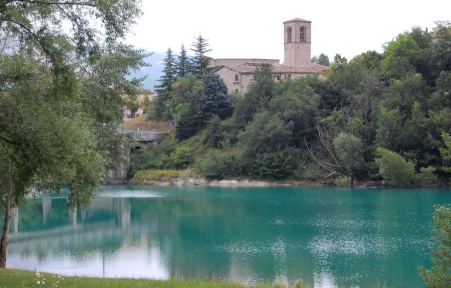 Jezero Fiastra - Lago di Fiastra | Secret World Trip Planner