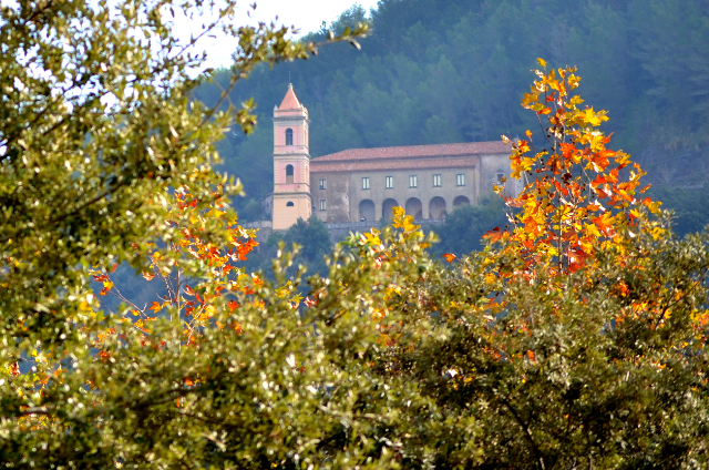 Maria SS:s helgedom i Pietrasanta - San Giovanni A Piro | Secret World Trip Planner