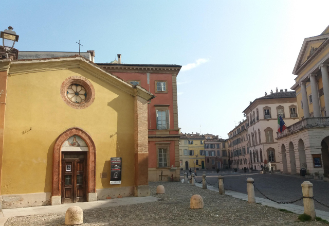 โบสถ์ซานตามาเรียในคอร์ตินาและบ่อน้ำ - Piacenza | Secret World Trip Planner
