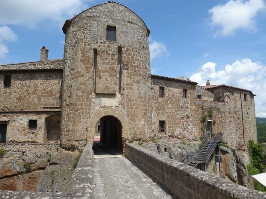 The Orsini Fortress in Sorano - Sorano | Secret World Trip Planner