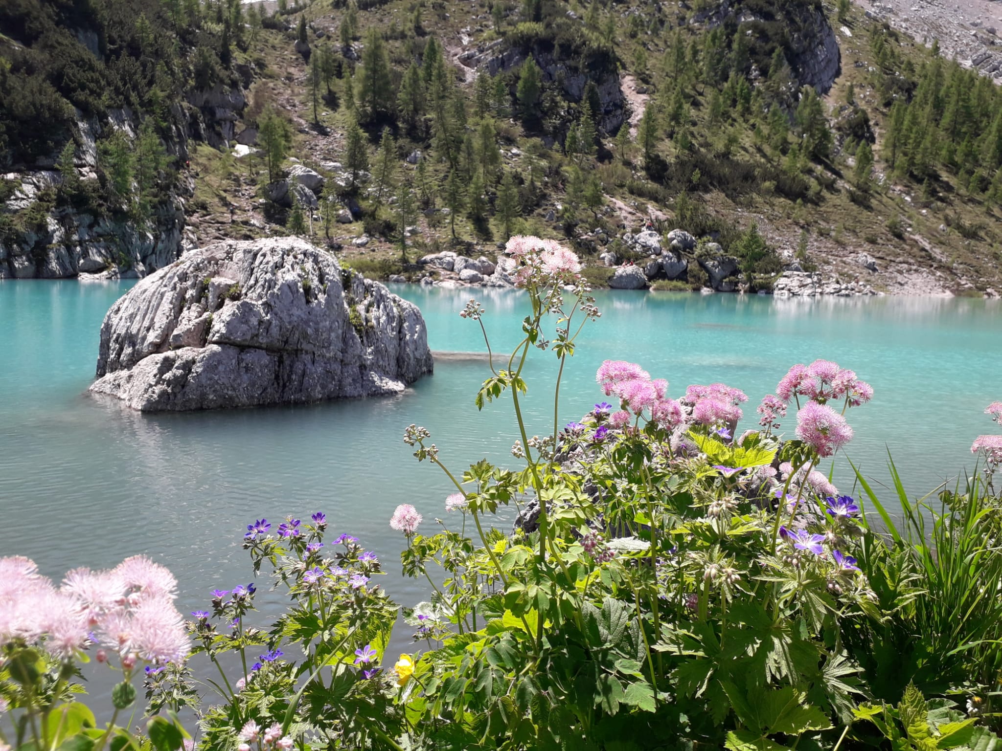 Jezero Sorapis / jedno z nejkrásnějších jezer v Itálii - Lago di Sorapis | Secret World Trip Planner