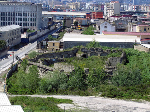 Utrdba Vigliena - Napoli | Secret World Trip Planner