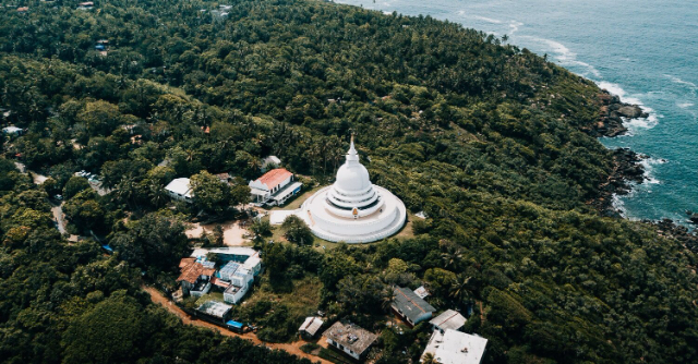 Pagode de la paix d'Unawatuna - Unawatuna | Secret World Trip Planner