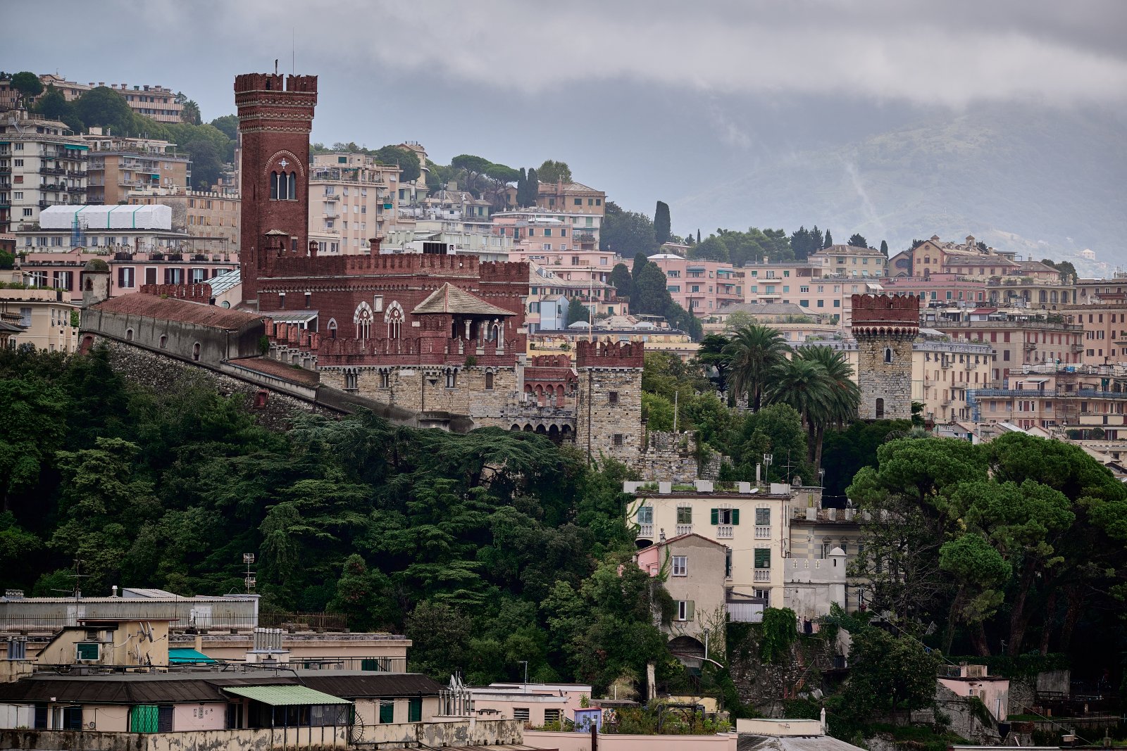 Albertis Kastala Safnið Heimsins - Genova | Secret World Trip Planner