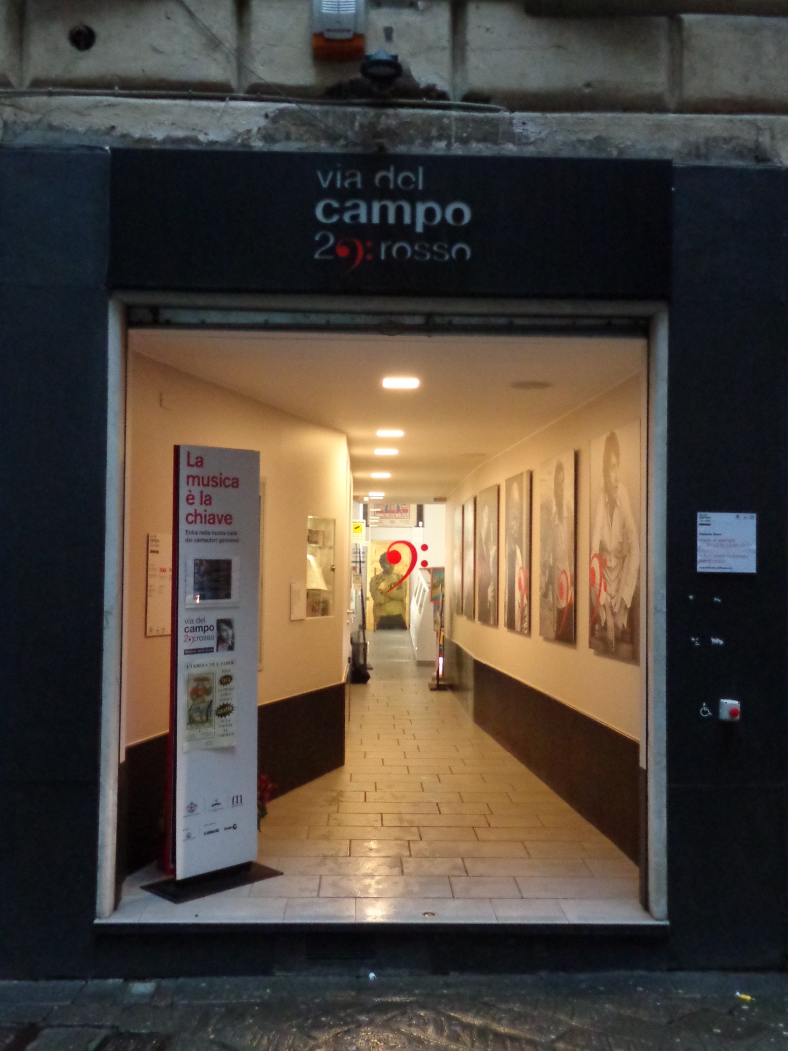 Viadelcampo29red - Genova | Secret World Trip Planner
