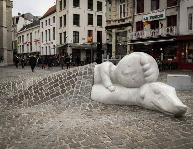 Statue of Nello and Patrasche - Antwerpen | Secret World Trip Planner