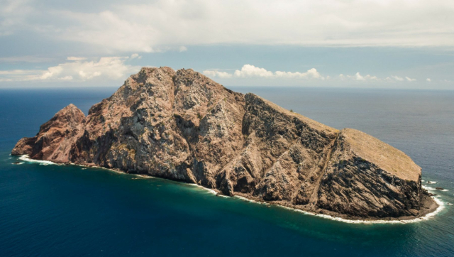  islands of Redonda and Estorbo — Redonda
