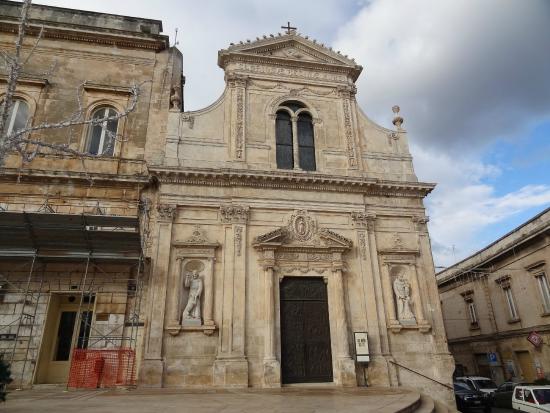 Garéja St Francis Saka Assisi - Ostuni | Secret World Trip Planner