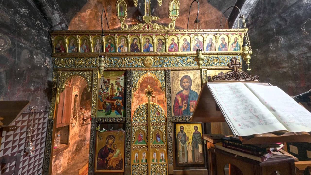 Il Monastero della Santa Kipinas - North Tzoumerka 440 01 | Secret World Trip Planner