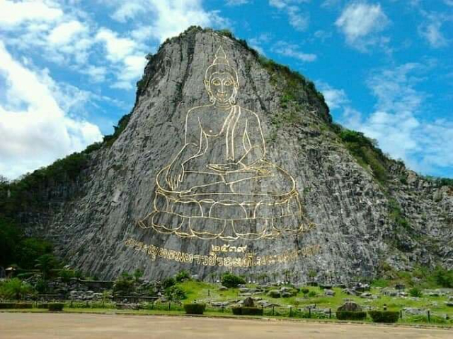 Khao Chi Chan (Buddha Mountain) - Tambon Na Chom Thian | Secret World Trip Planner