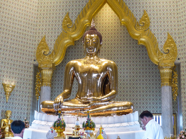 Wat Traimit Withayaram ed il Buddha d'oro - Khet Samphanthawong | Secret World Trip Planner
