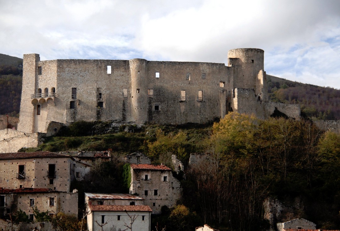 Brienza, dvorac i legenda Bianchi - Brienza | Secret World Trip Planner
