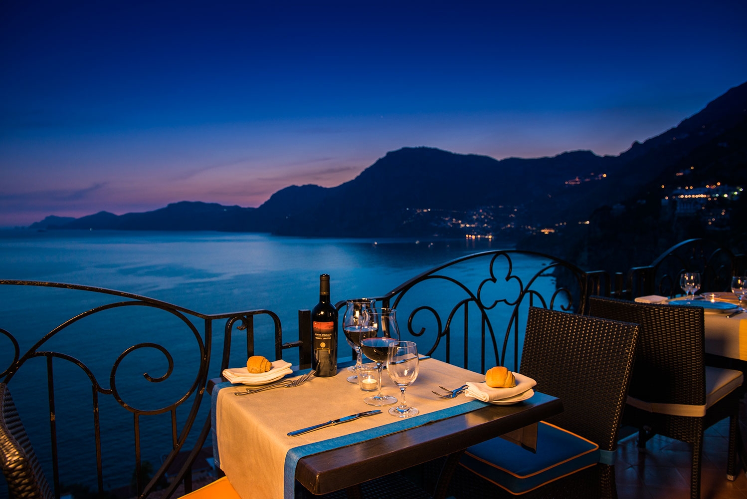 Positano, un morceau de paradis sur terre - Positano | Secret World Trip Planner