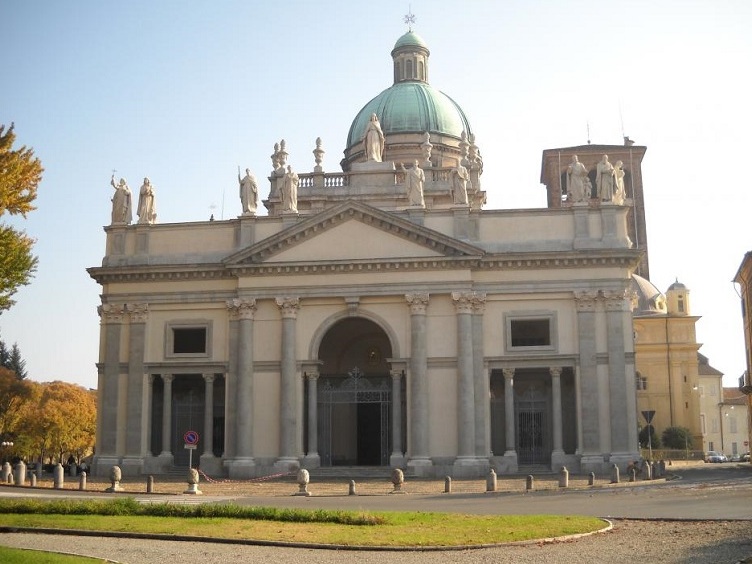 Cathédrale de St Eusebius - Vercelli | Secret World Trip Planner