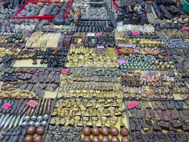 Amulet Market - Khet Phra Nakhon | Secret World Trip Planner