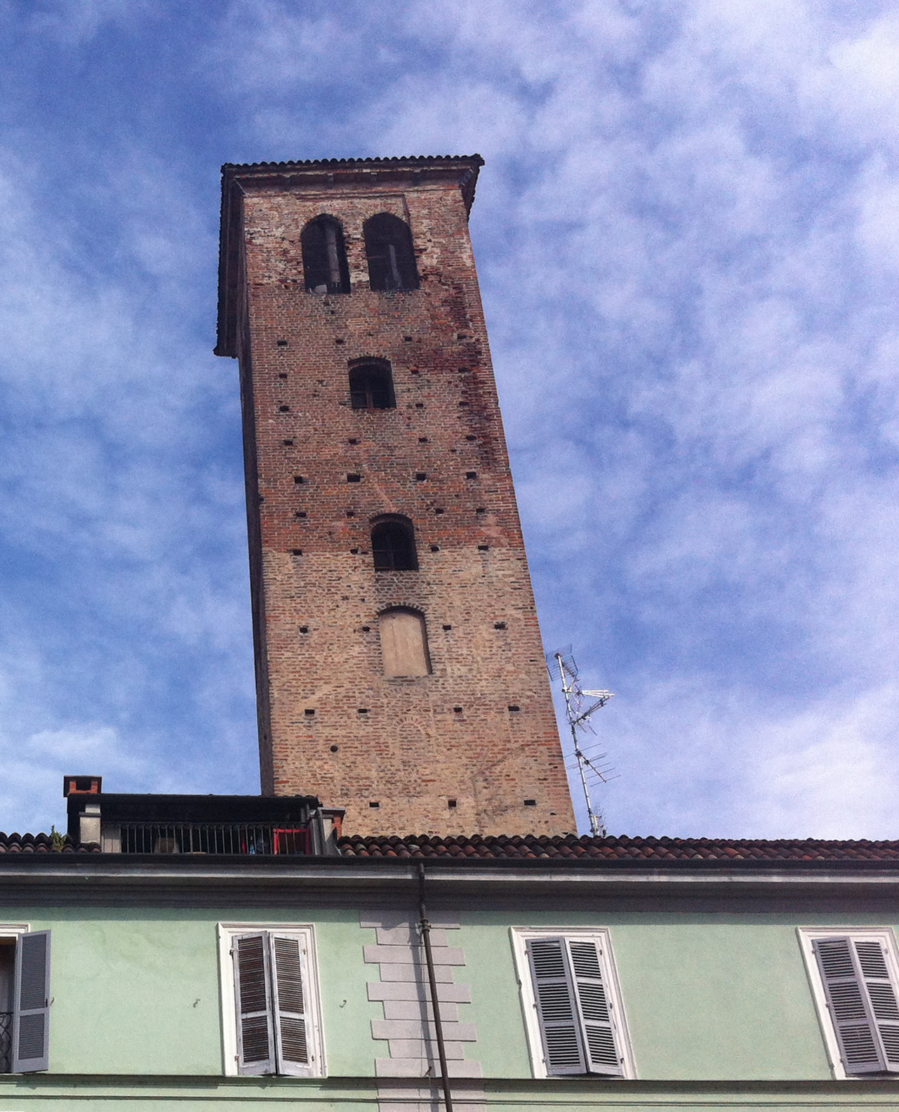 布罗莱托之塔 - Vercelli | Secret World Trip Planner