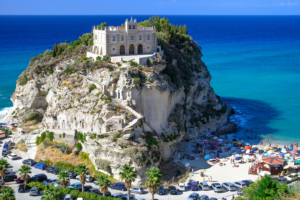 S. Maria saka pulo - Tropea | Secret World Trip Planner