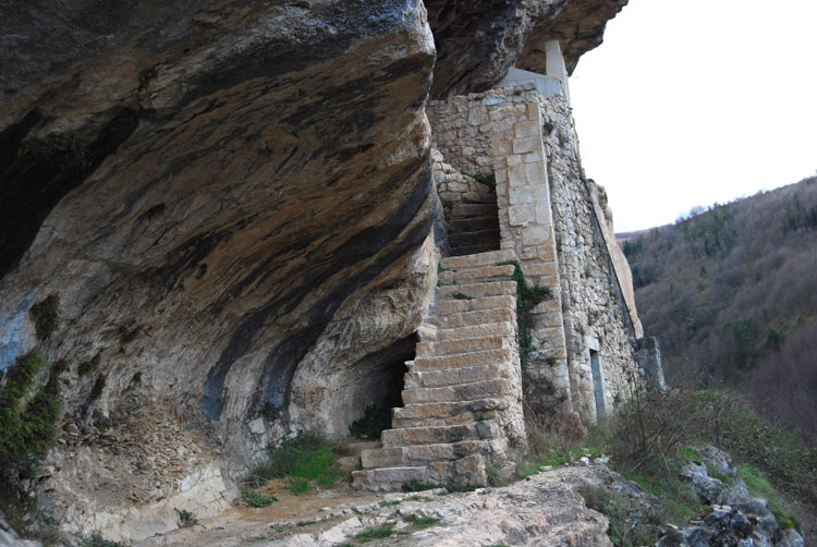 Legioko San Bartolomeo ermita - Roccamorice | Secret World Trip Planner