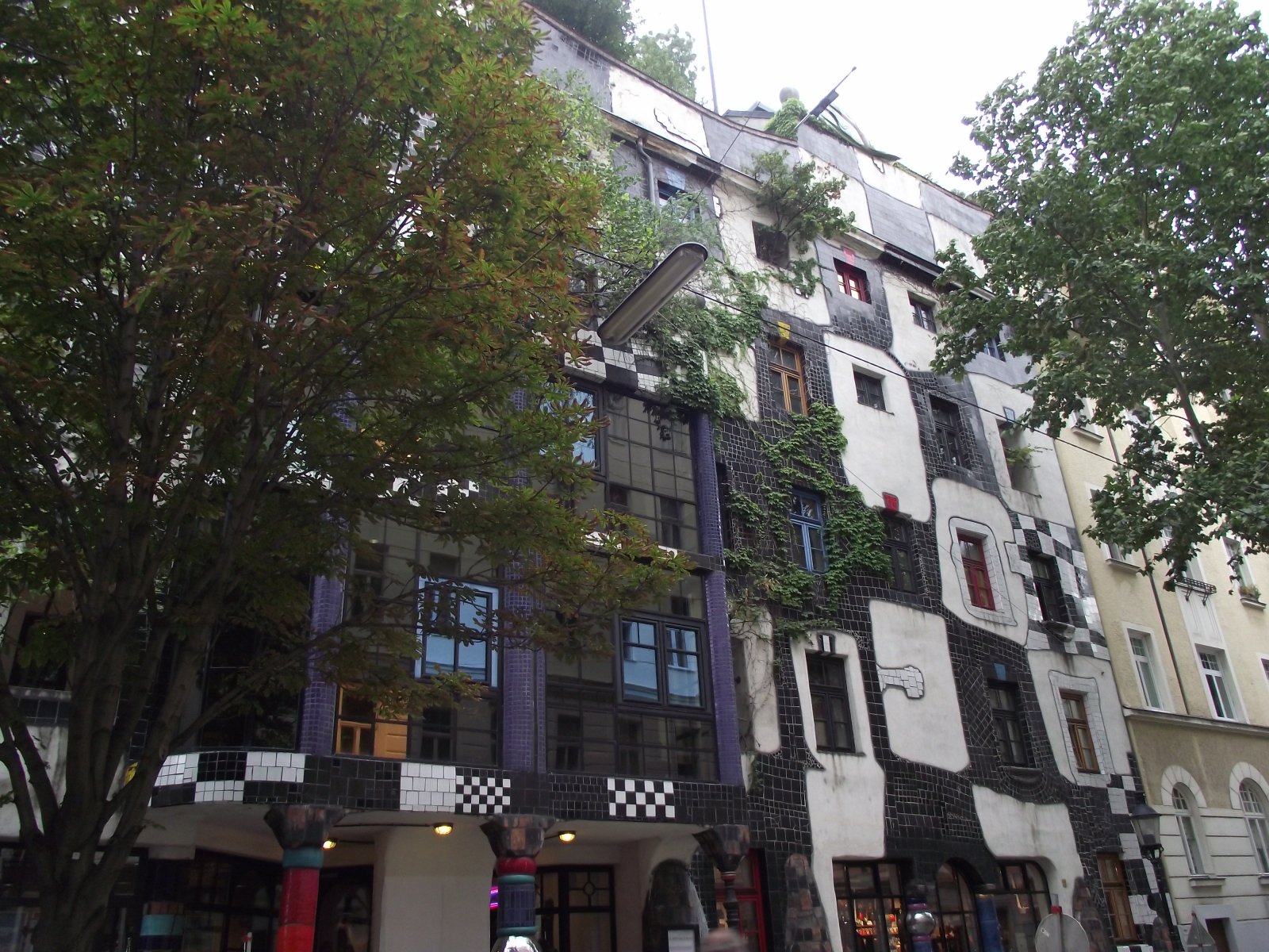 Kunst Haus Wien.Museum Hundertwasser (Vienna Art House) - Wien | Secret World Trip Planner
