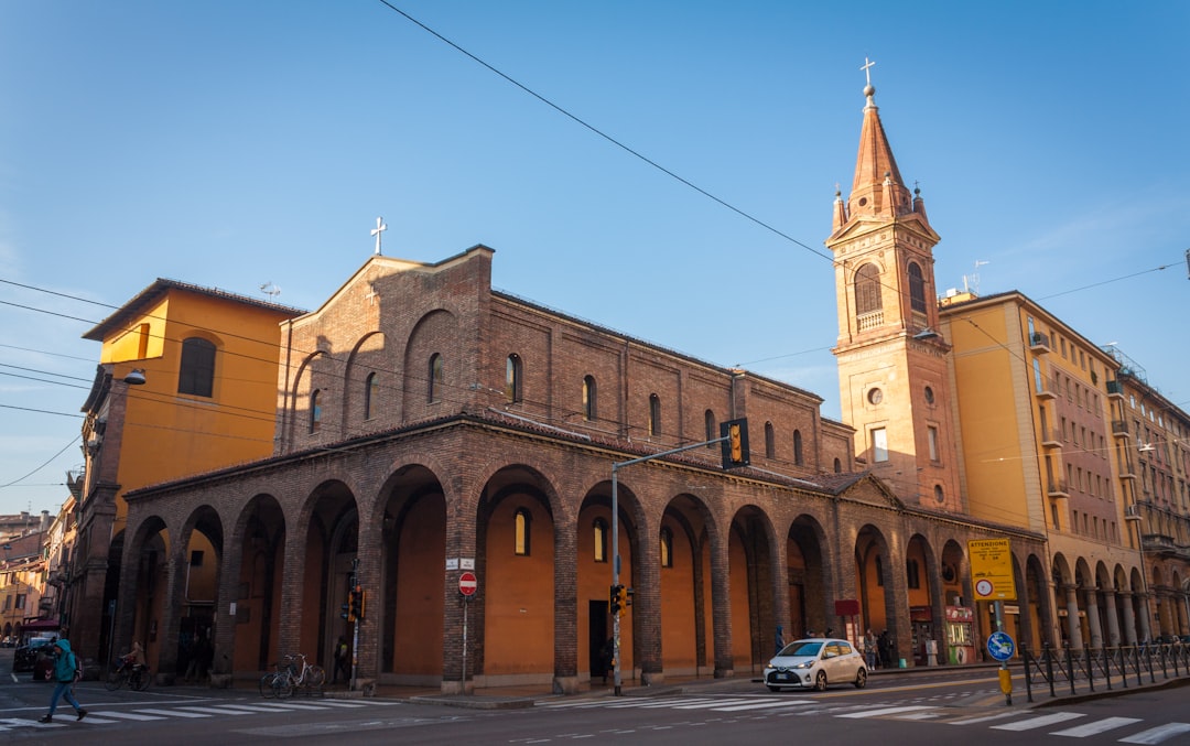 Ancienne église de San Mattia - Bologna | Secret World Trip Planner