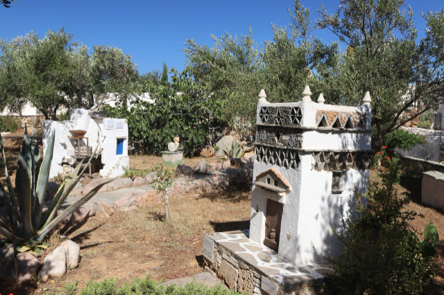 Museo del Folclore Cicladico - Aliki | Secret World Trip Planner