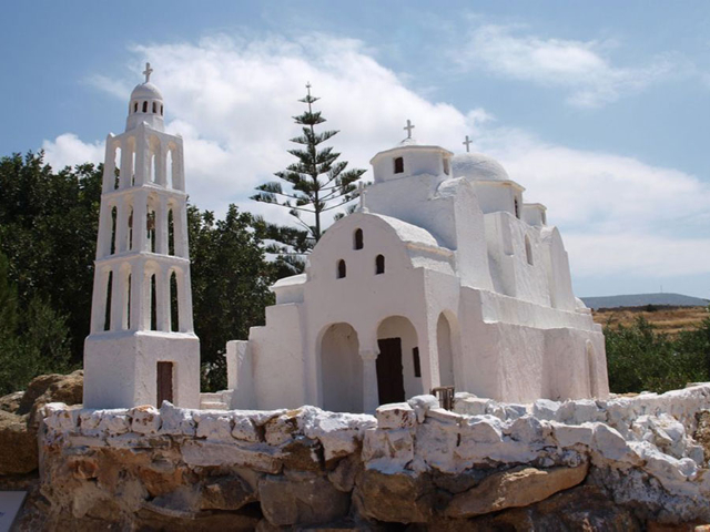 Museo del Folclore Cicladico - Aliki | Secret World Trip Planner
