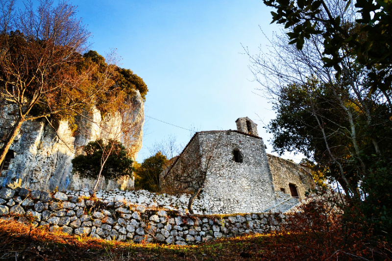 Monte Scalambra e l'Eremo di San Michele - Sulmona | Secret World Trip Planner