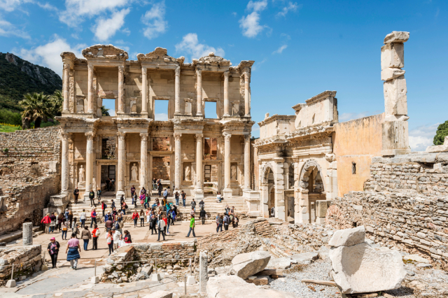 Ephèse : Un voyage intemporel à travers les échos de la civilisation antique - Efes Harabeleri | Secret World Trip Planner